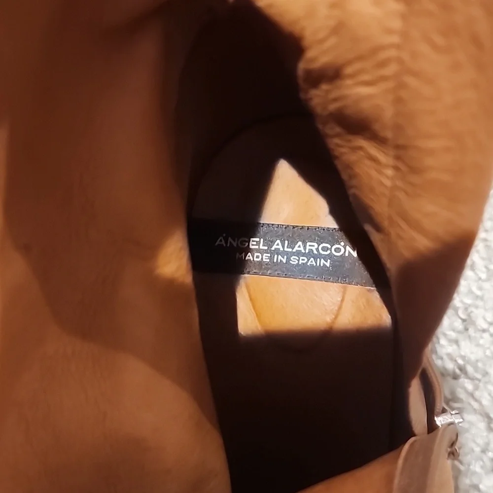 Angel Alarcon Boots - Picture 4 of 9